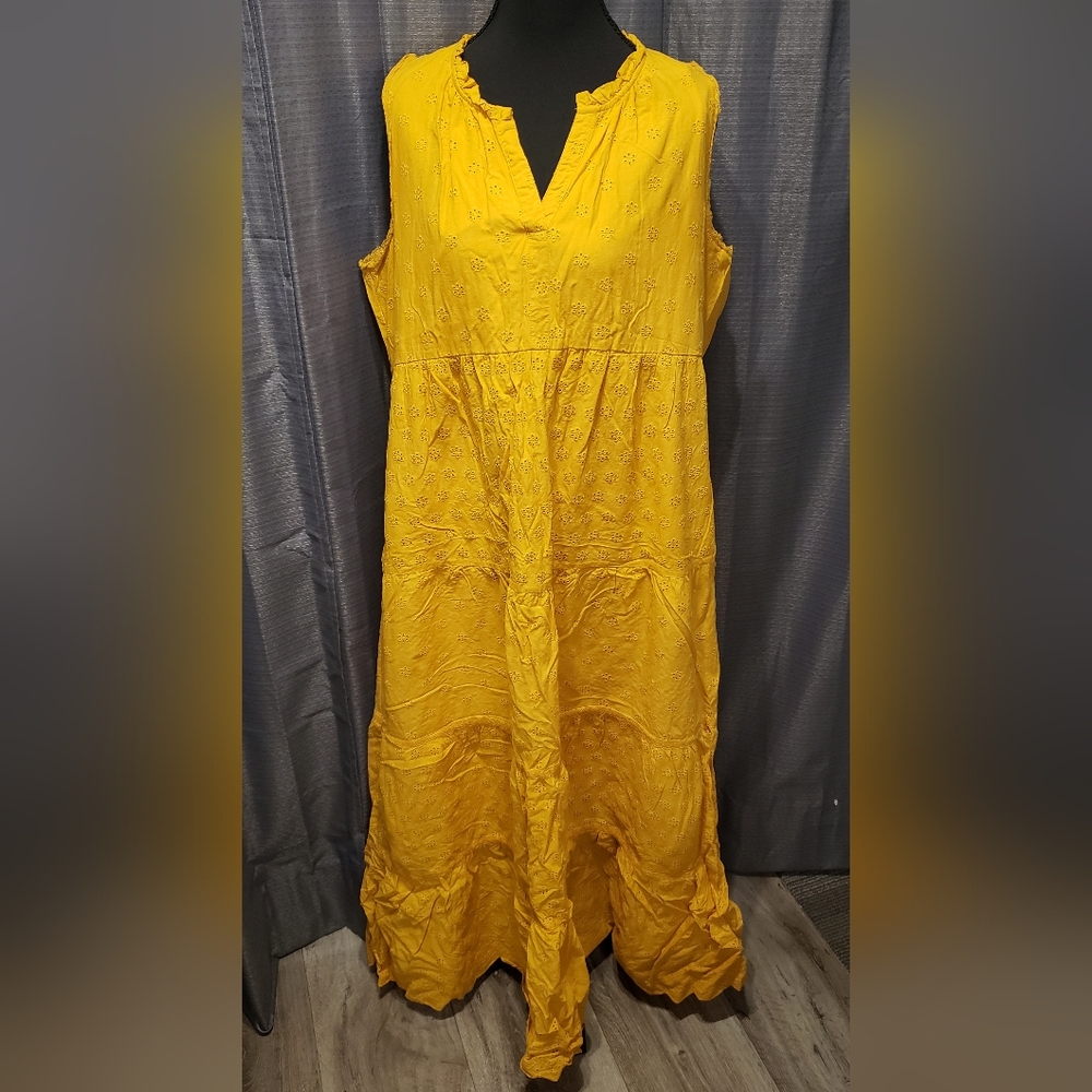 Yellow Sleeveless Maxi Women's Dress